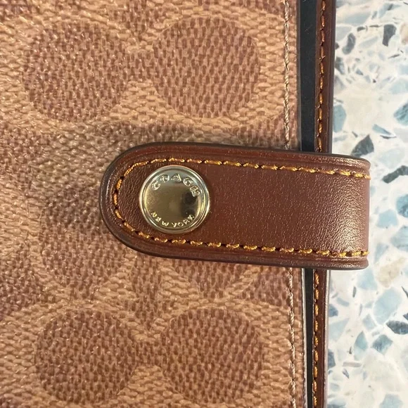 Coach Signature Canvas Notebook Planner Brown Tan Snap Closure Organizer - Picture 4 of 6